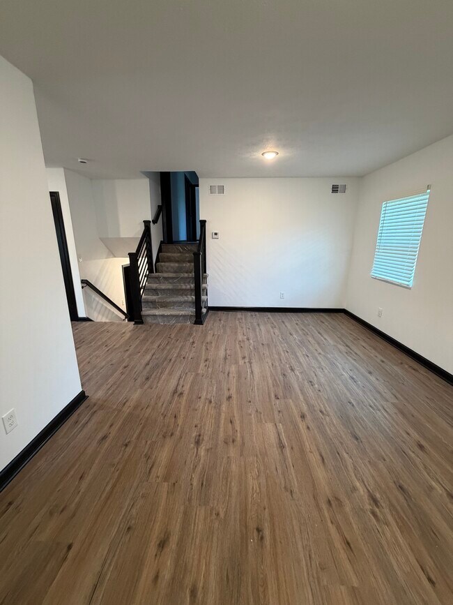 2020 Val Vista Ct