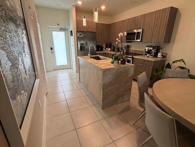 Photo - 4636 NW 84th Ave Unit 32