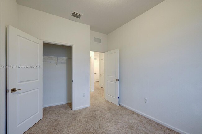 Photo - 1170 SW 7th Ct