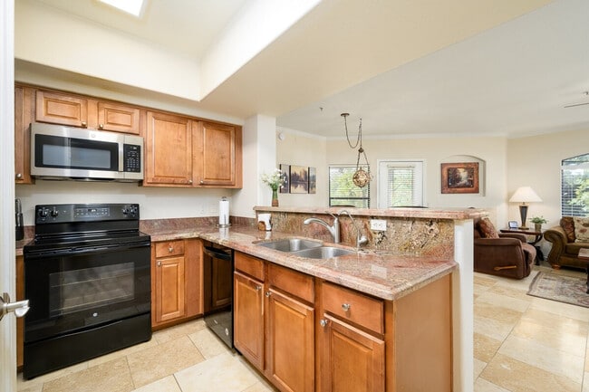 Photo - 15095 N Thompson Peak Pkwy Unidad ID1255479P