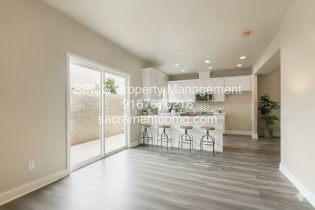 Photo - 141 Electric St