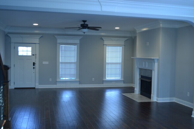 Photo - 134 Rillia Dr