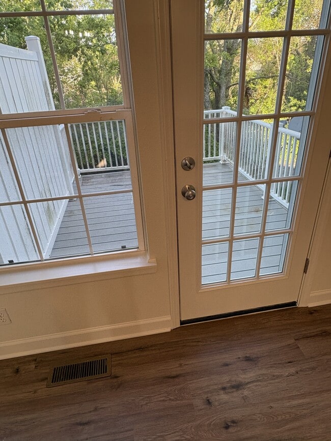 Photo - 9742 N Lewis Ave