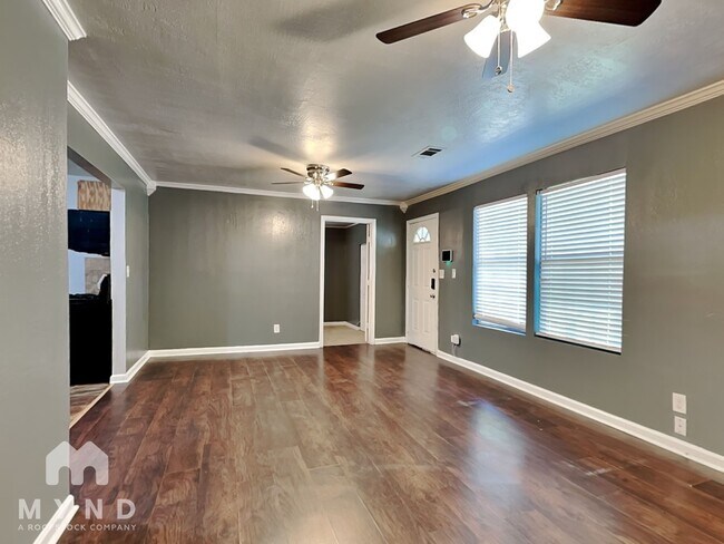 305 Sherbrook Ct