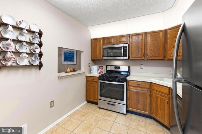 Photo - 14 Cheverny Ct