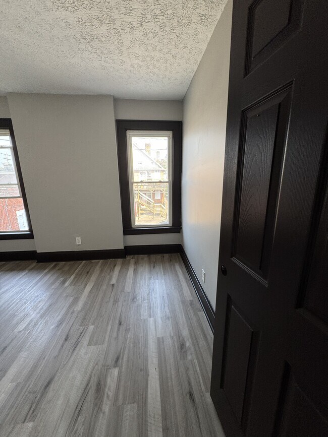 Photo - 333 E 18th Ave