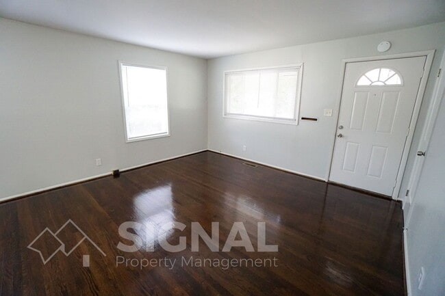 Photo - 112 13th Ave N