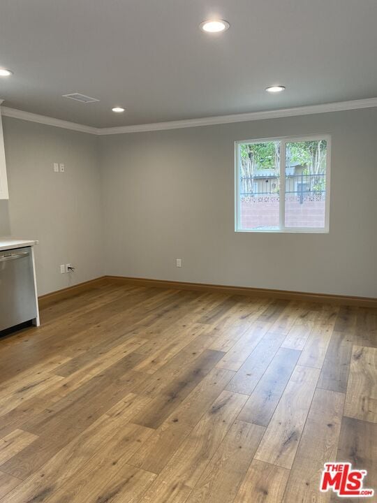 Photo - 5151 Nagle Ave