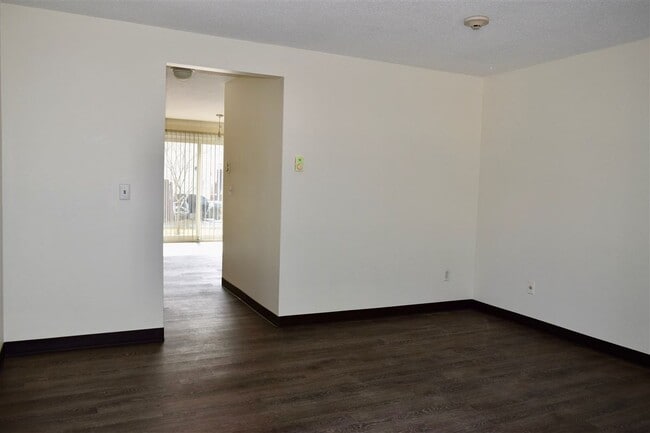 Photo - 12 Court St Unidad I