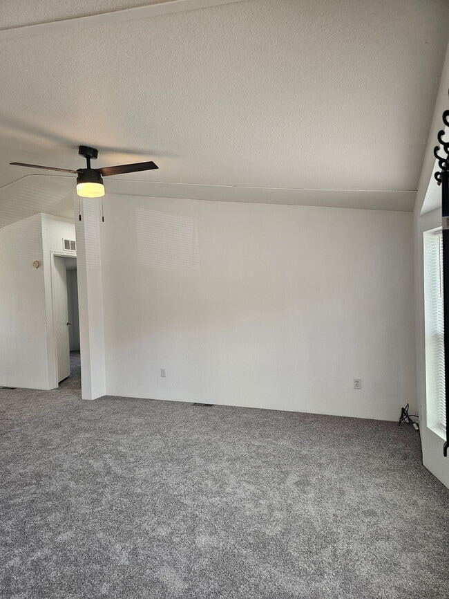 Photo - 3078 Rainbow Lake Dr