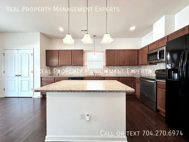 Photo - 3014 S Devon St