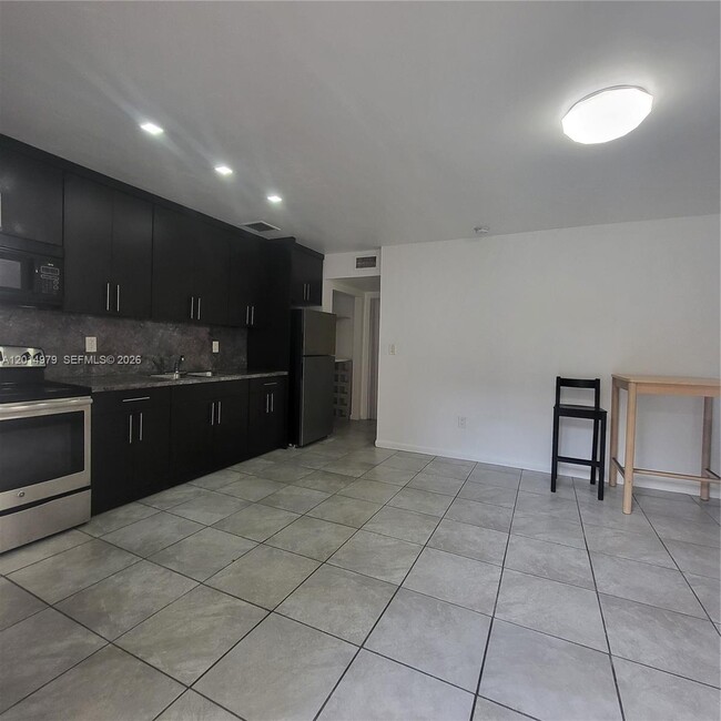 315 NW 59th St