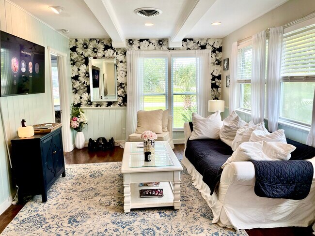 Photo - 3319 W Paul Ave