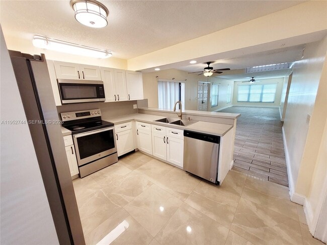 Photo - 8351 S Coral Cir