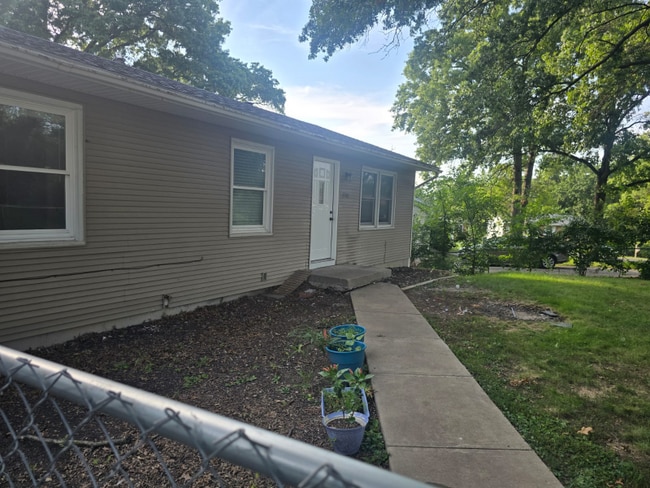 Photo - 4502 Waterloo Dr Unit A