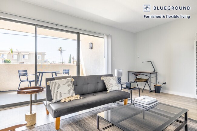 Photo - 3537 Clarington Ave Unit FL2-ID418