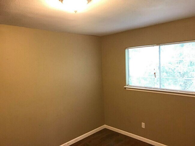 Photo - 638 Heidrich St St Unidad 19