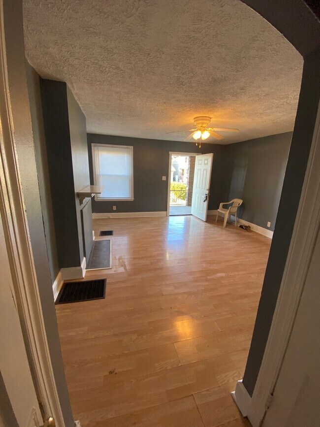830-836-836 Berkeley Rd Unit 834