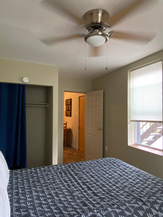 Photo - 1701 Brownsville Rd Unit 1