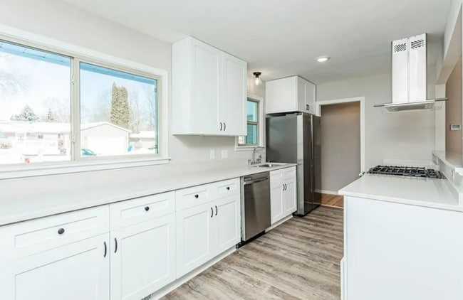 Photo - 2162 Aztec Ln