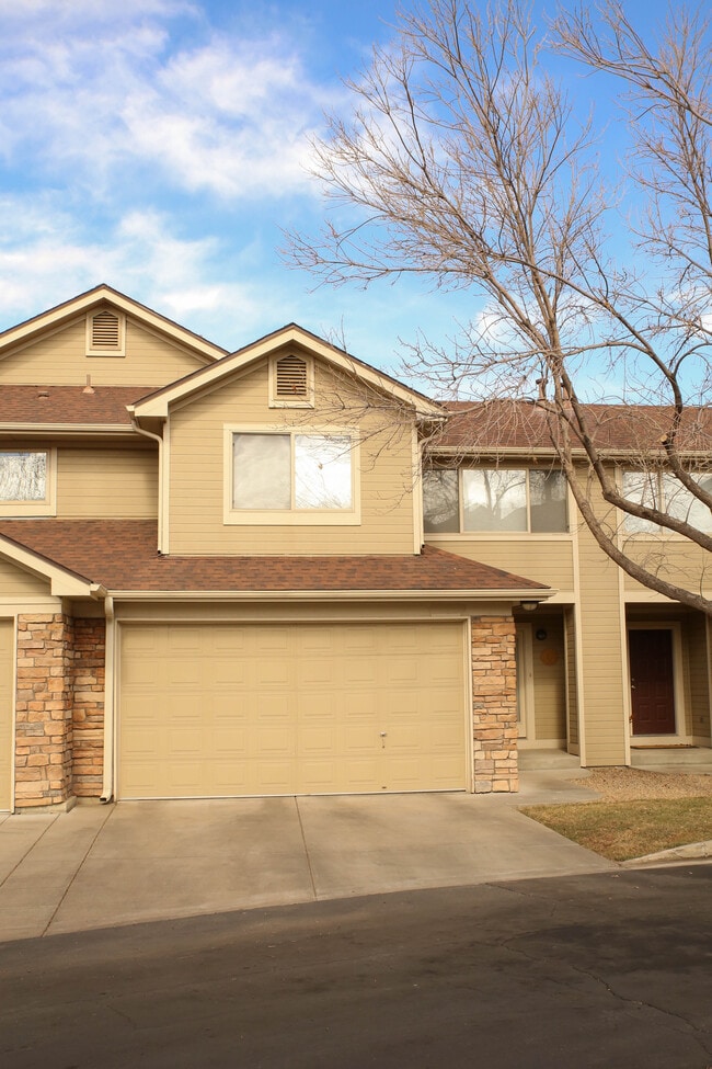 Photo - 2028 CENTENNIAL DR