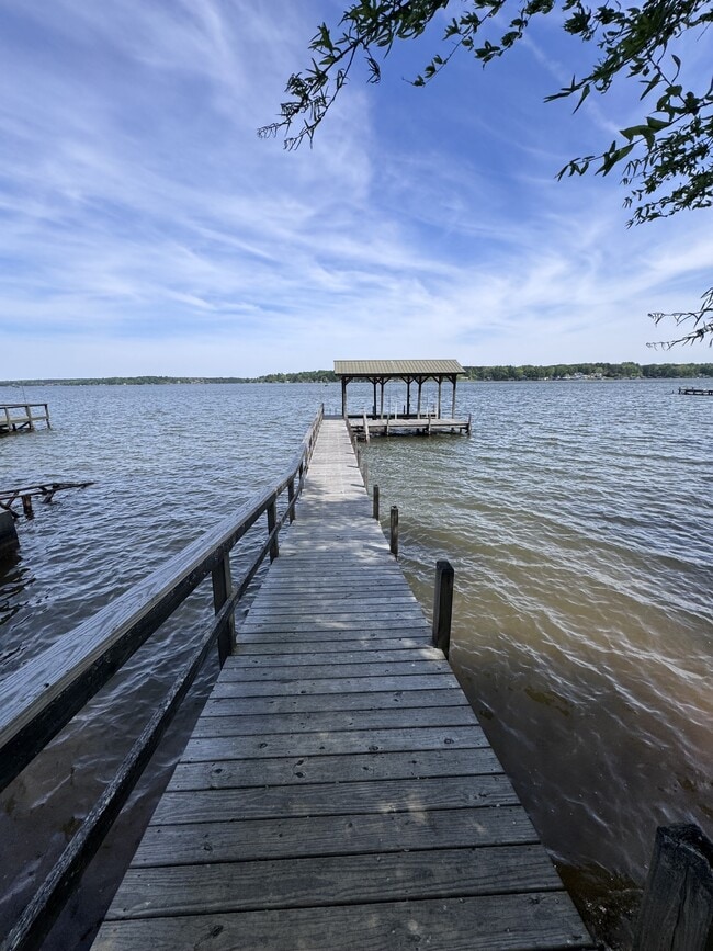 Photo - 212 Irvines Cir