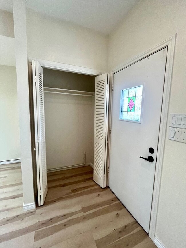 Photo - 2/1 Alamo Heights Condo ~ Freshly Remodele...