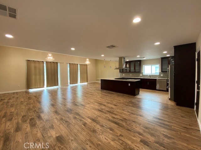 Photo - 6657 Enfield Ave