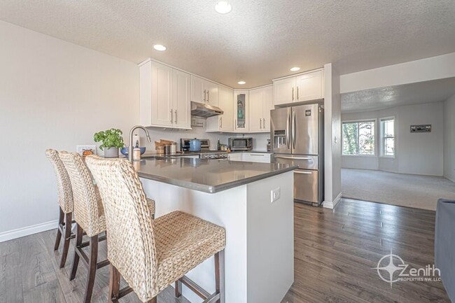 Photo - 16517 NE 19th St