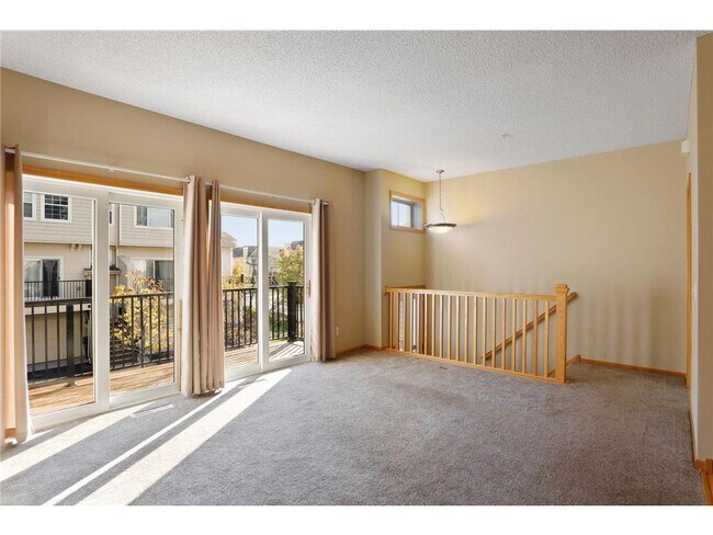 4332 Victor Path