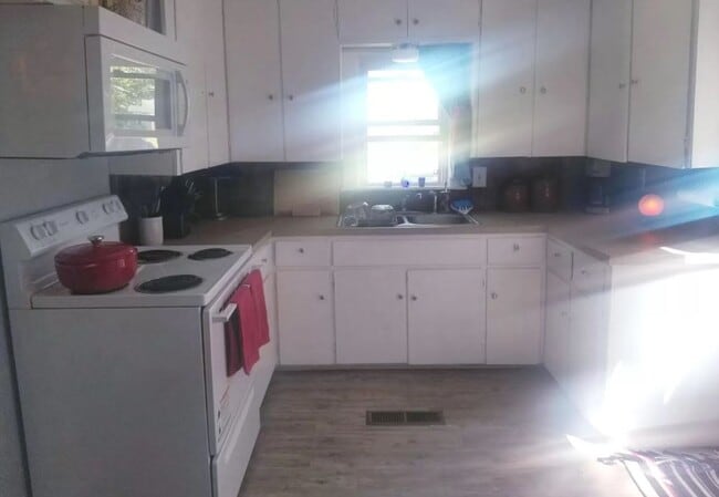 Photo - 1204 S Fern St