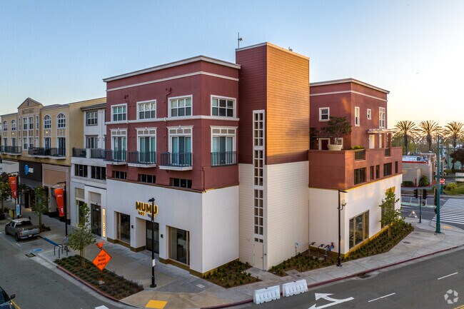 Vista aérea posterior - 5633-5667 Bay St