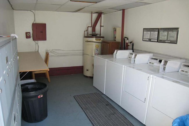 Laundry Room - Casa Adobe Apartments