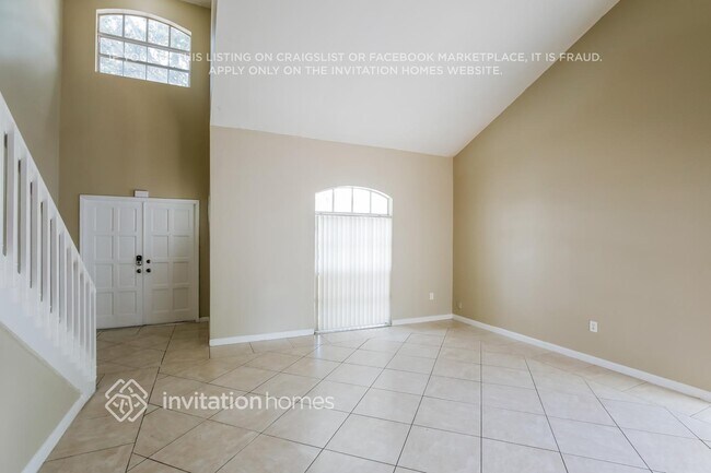 8229 NW 199th Terrace