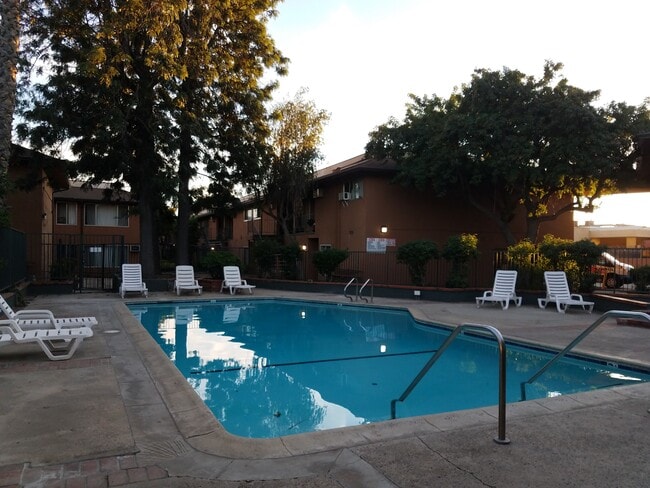 Glenwood Apartments