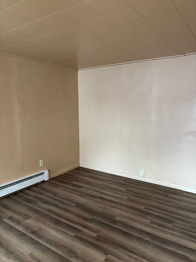 Photo - Available NOW! 3 Bed 1 Bath in Newville, PA!