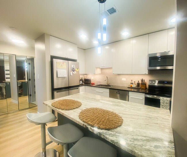 Photo - 715 W Central Rd Unit A8