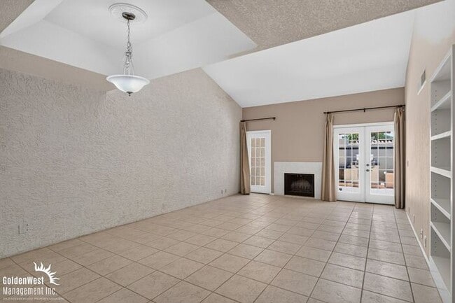 Photo - Beautiful 2Bdm 2Ba Home Located in the Biltmore Area!