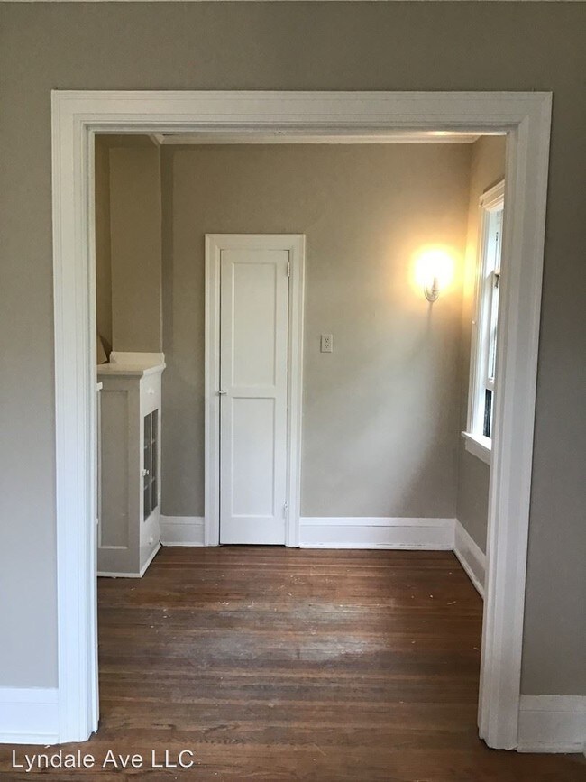 Photo - 2544 Harriet Ave