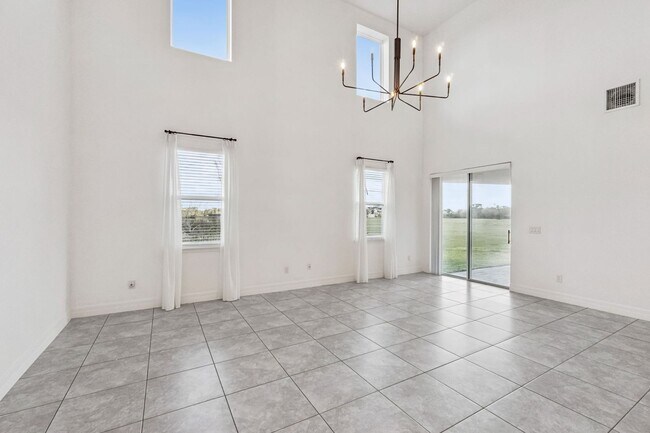 Photo - Amazing 5/3.5/2 House in The Reserve at Pine Tree