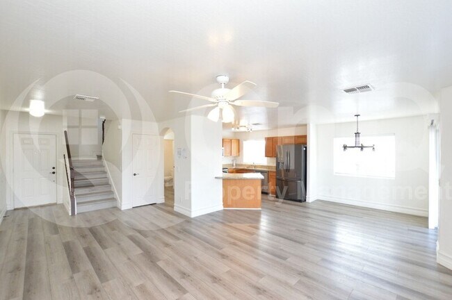 Photo - 8830 W Coronado Dr