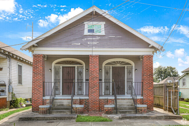 Building Photo - 3331 Allen St Rental