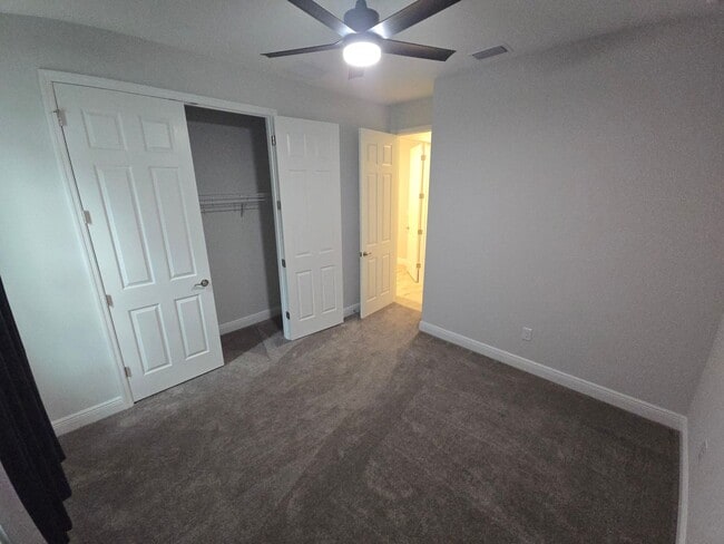 Photo - 3/2 Home in Lithia ****MOVE-IN SPECIAL, $500 OFF 2ND MONTHS RENT!!****