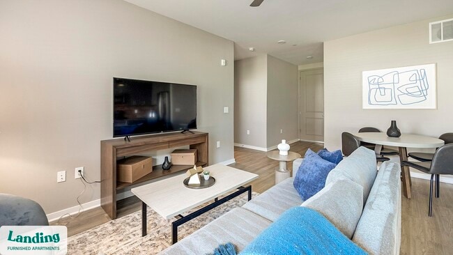 Photo - 402 W Lincoln St Unit 128.1407364