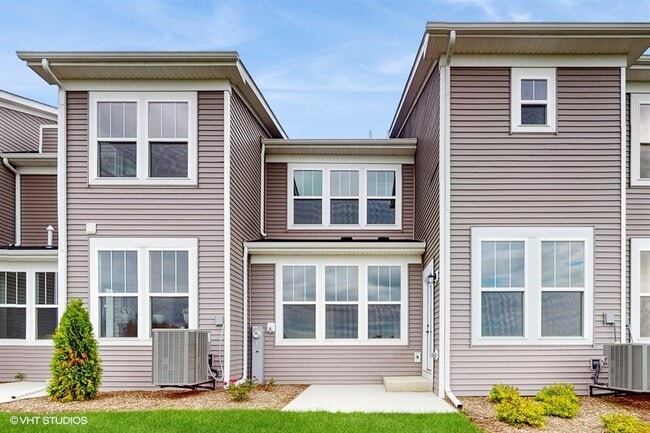 Photo - 2307 Ryegrass Ln Townhome