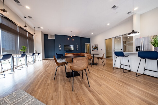 Photo - The Point Crossing