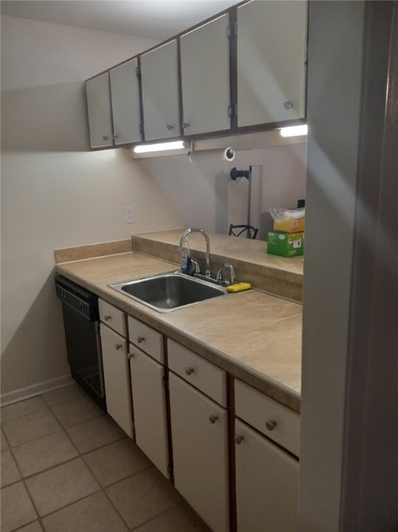 Building Photo - 220 Elm St Rental
