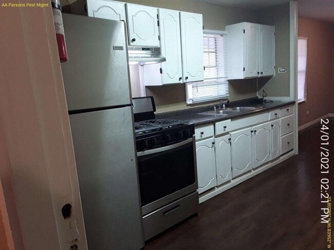 Photo - 2200 Darien St