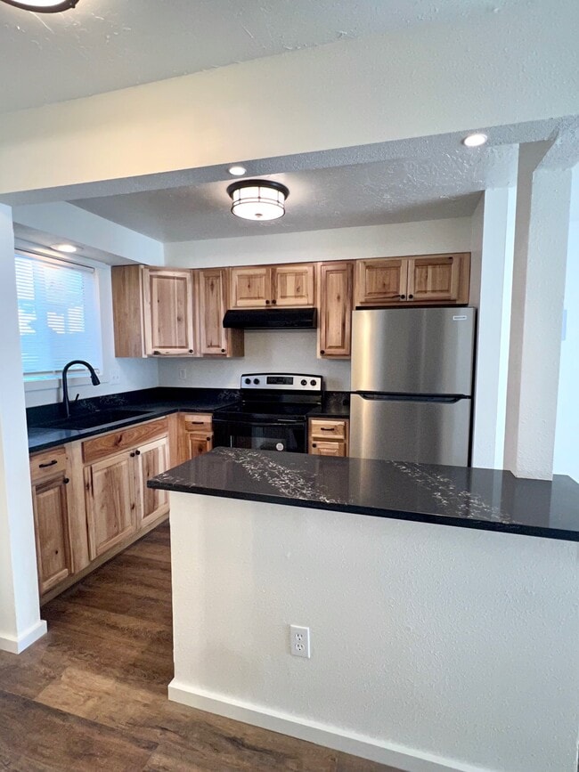 Photo - 540 W Maple St