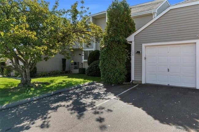 Building Photo - 675 Townsend Ave Unit 134